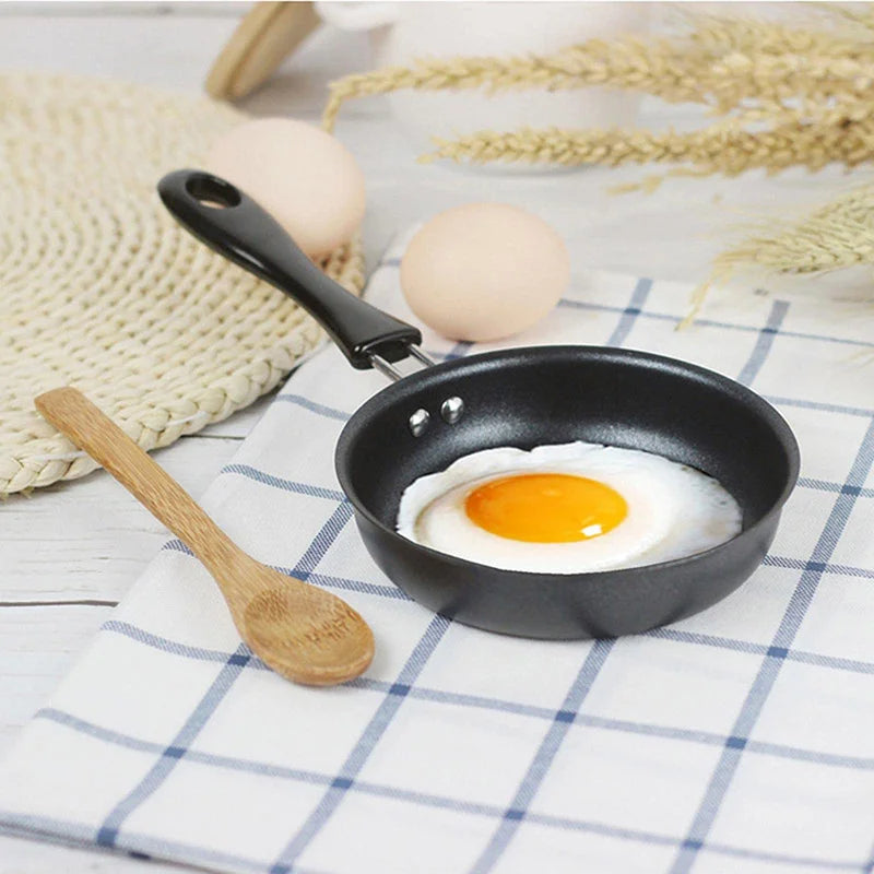 Pan Frying Egg Skillet Pot Mini Cooking Omelette Pans Nonstick Non Iron Stick Saucepan Fry Omelet Cast Pancake Pots 12cm