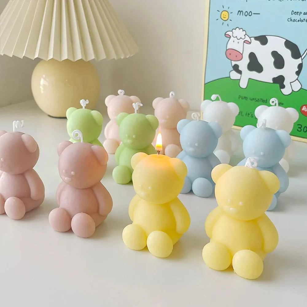 Small Cartoon Bear DIY Aromatherapy Candle Silicone Mold Dessert Decoration Mousse Chocolate Mold Plaster Home Decoration Tool