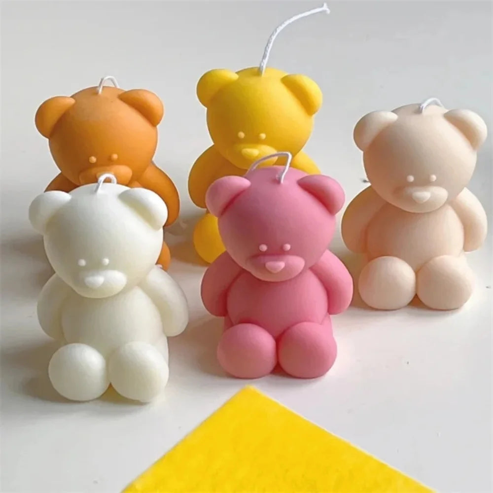 Small Cartoon Bear DIY Aromatherapy Candle Silicone Mold Dessert Decoration Mousse Chocolate Mold Plaster Home Decoration Tool