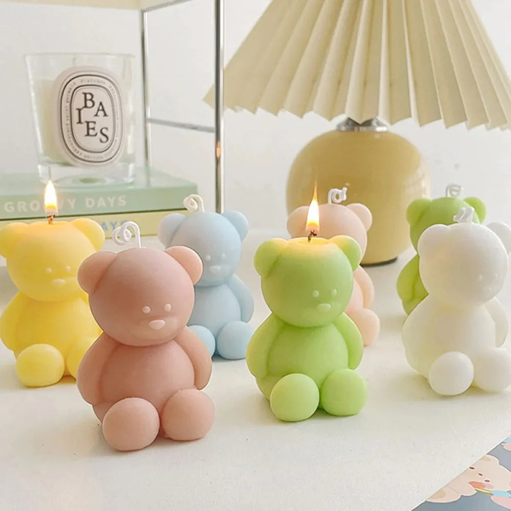 Small Cartoon Bear DIY Aromatherapy Candle Silicone Mold Dessert Decoration Mousse Chocolate Mold Plaster Home Decoration Tool